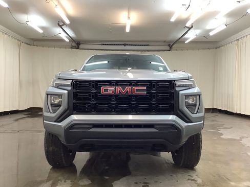 New 2026 GMC Canyon Elevation image 11