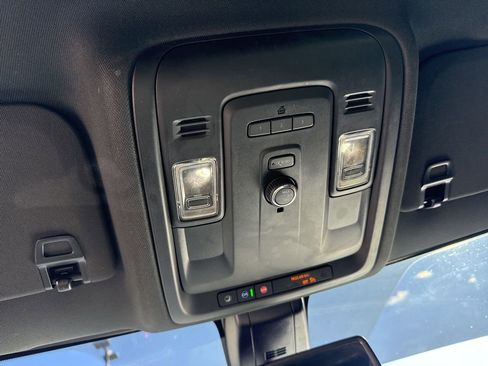 Used 2021 Chevrolet Tahoe LT image 21