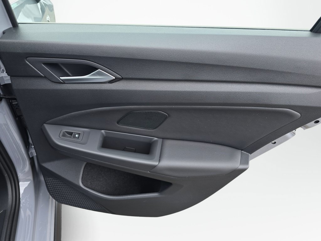 New 2026 Volkswagen GTI SE FWD image 38