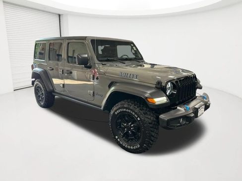 Used 2023 Jeep Wrangler Unlimited w/ Cold Weather Group AWD/4WD image 3
