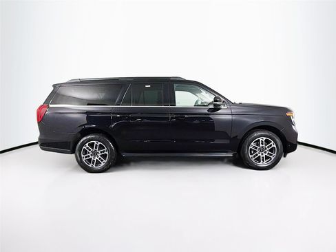 Used 2025 Ford Expedition Max Active image 8