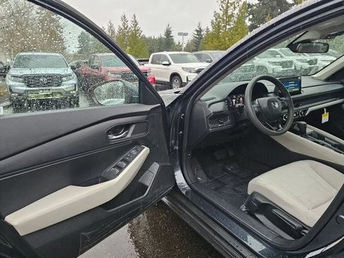 New 2026 Honda Accord LX image 15