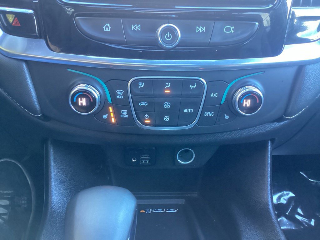 Used 2023 Chevrolet Traverse LT w/ LT Premium Package AWD/4WD image 28