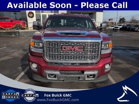 Used 2019 GMC Sierra 2500 Denali w/ Duramax Plus Package image 2