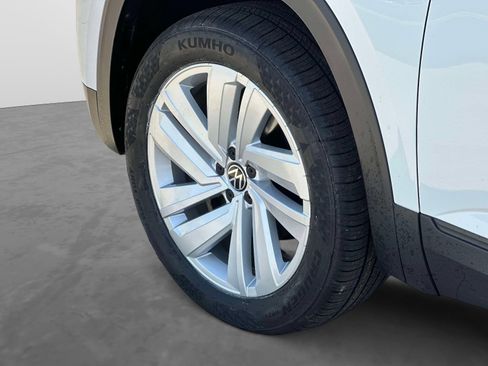 Certified 2023 Volkswagen Atlas Cross Sport SE AWD/4WD image 7