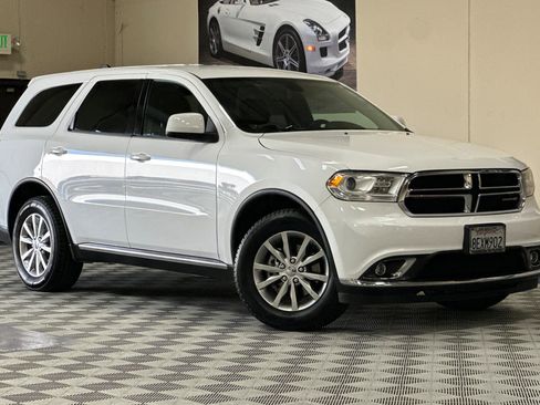Used 2018 Dodge Durango SXT w/ Trailer Tow Group IV AWD/4WD image 2