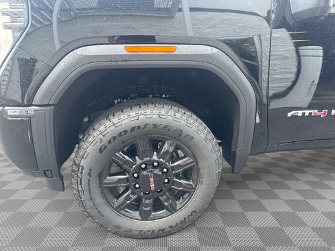 New 2026 GMC Sierra 3500 AT4 w/ AT4 Premium Plus Package AWD/4WD image 30
