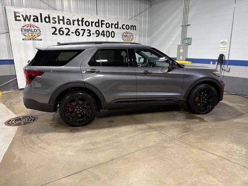 Used 2023 Ford Explorer ST w/ Equipment Group 401A image 7