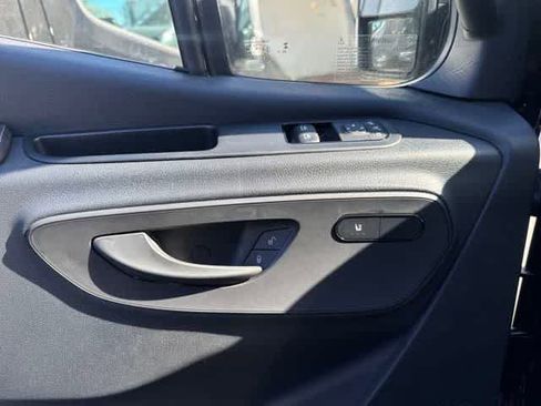 Used 2025 Mercedes-Benz Sprinter 2500 image 14