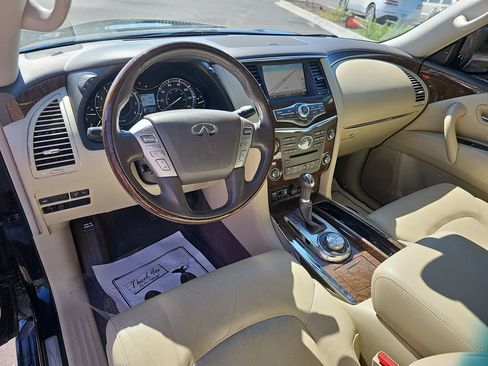 Used 2017 INFINITI QX80 4WD w/ Driver Assistance Package image 16