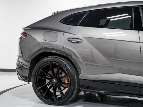 Used 2022 Lamborghini Urus AWD/4WD image 53