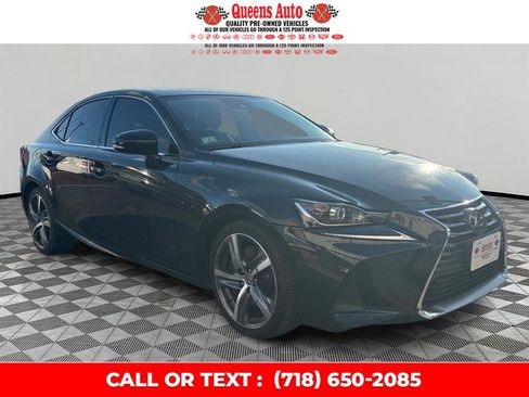 Used 2019 Lexus IS 300 F Sport image 9