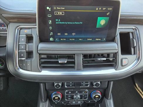 Used 2024 Chevrolet Suburban LT image 13