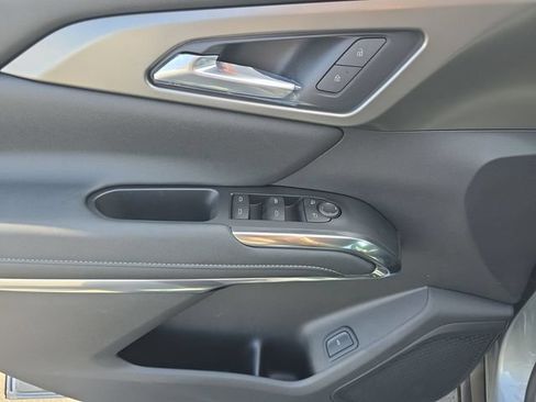 Used 2025 Chevrolet Traverse LT w/ LPO, Floor Liner Package FWD image 22