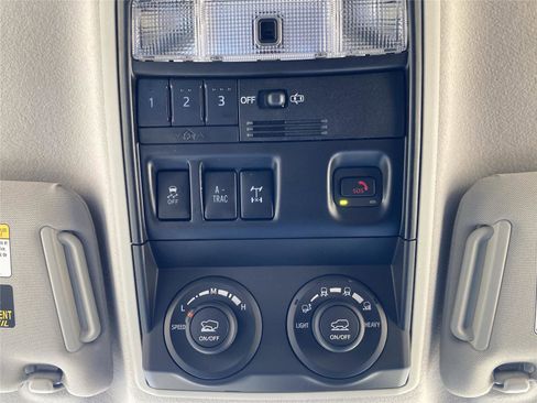 Used 2024 Toyota 4Runner TRD Off-Road Premium image 26