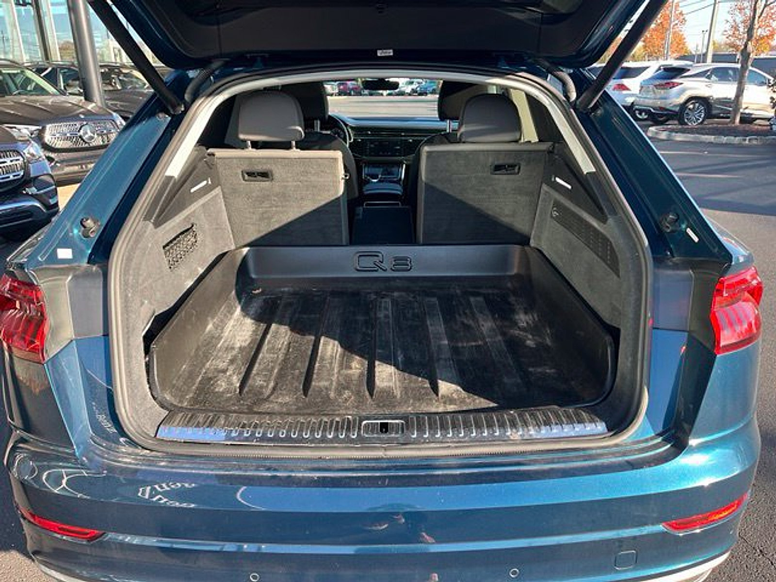 Used 2019 Audi Q8 Prestige AWD/4WD image 7