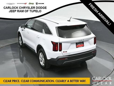 Used 2023 Kia Sorento LX image 64