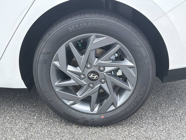 New 2026 Hyundai Elantra Hybrid FWD image 21