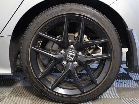 Used 2023 Honda Civic Sport image 16