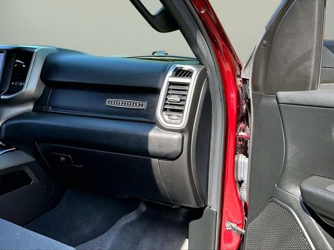Used 2019 RAM 1500 Big Horn AWD/4WD image 19