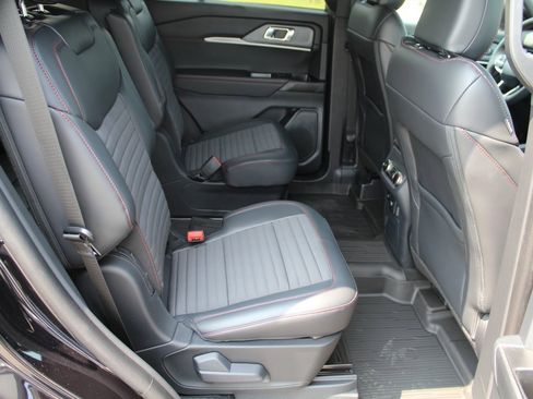 New 2025 Ford Explorer ST-Line w/ Premium Package image 18