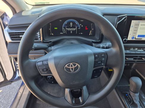 Certified 2025 Toyota Camry LE FWD image 9