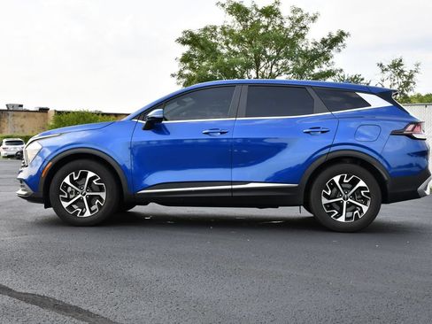 Used 2023 Kia Sportage EX FWD image 4
