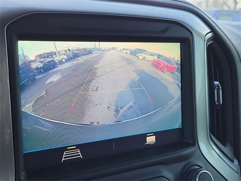 Used 2021 Chevrolet Silverado 1500 LT image 28