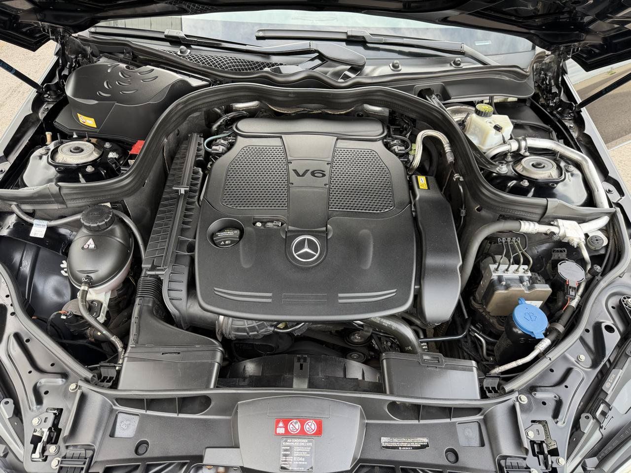 Used 2015 Mercedes-Benz E 350 4MATIC Wagon image 18