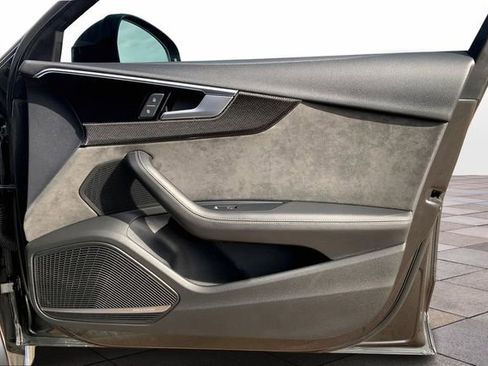 Used 2020 Audi S4 Premium Plus w/ Premium Plus Package image 27