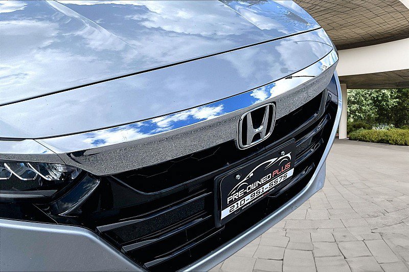 Used 2019 Honda Accord Touring image 23