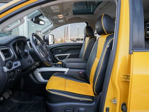 Used 2018 Nissan Titan PRO-4X w/ Pro-4x Convenience Package image 26