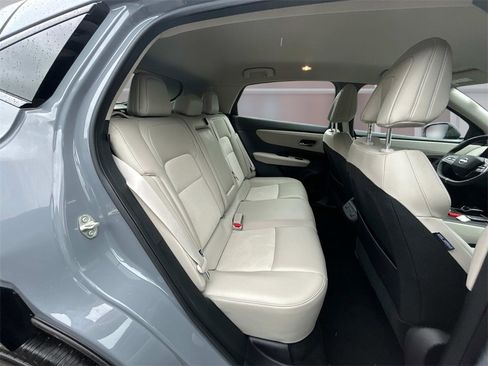 Used 2024 Nissan Ariya AWD image 14