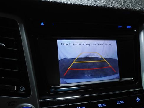 Used 2016 Hyundai Tucson Sport image 23