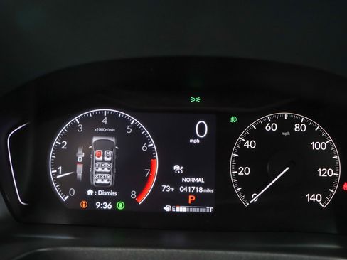 Used 2024 Honda Pilot Touring image 15
