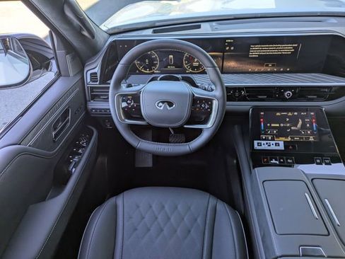 New 2026 INFINITI QX80 Autograph w/ Premium Cargo Package image 18