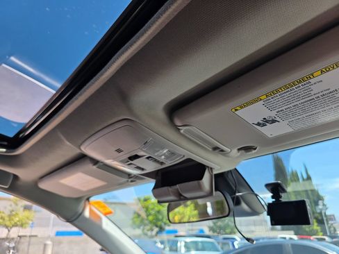 Used 2016 Toyota RAV4 XLE w/ Convenience Package FWD image 14
