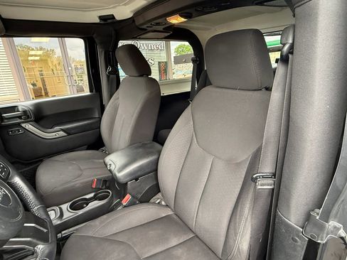 Used 2016 Jeep Wrangler Sport w/ Quick Order Package 24S image 18
