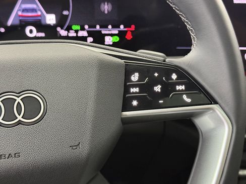 New 2025 Audi Q5 Premium Plus image 25