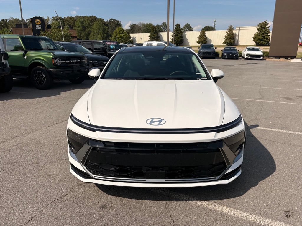 New 2026 Hyundai Sonata SEL FWD image 2
