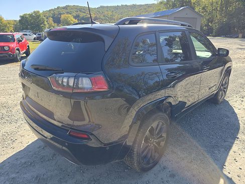 Used 2020 Jeep Cherokee High Altitude image 3