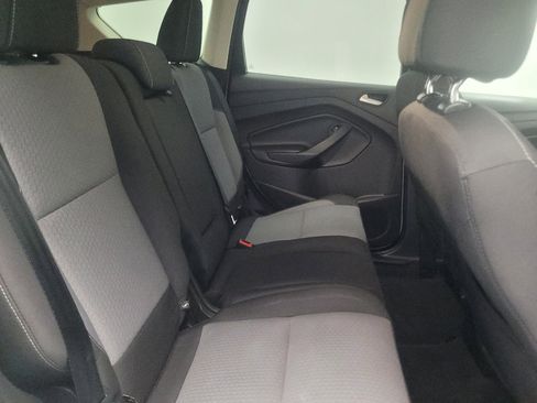 Used 2017 Ford Escape SE FWD image 19