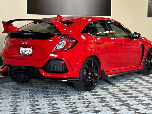 Used 2018 Honda Civic Type R image 4