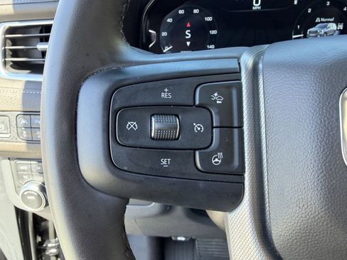 Used 2023 GMC Yukon XL Denali AWD/4WD image 21