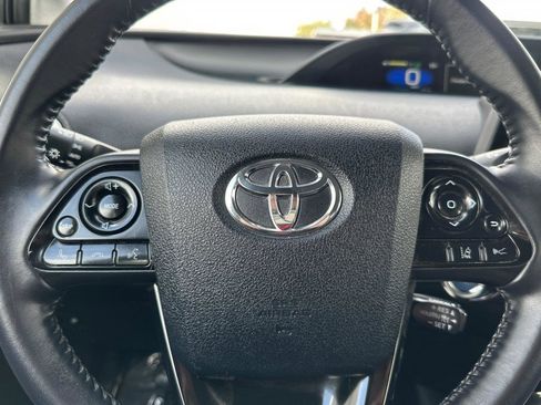 Used 2022 Toyota Prius Prime XLE image 24