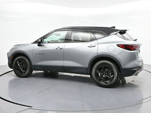 Used 2024 Chevrolet Blazer LT w/ Convenience Package FWD image 5