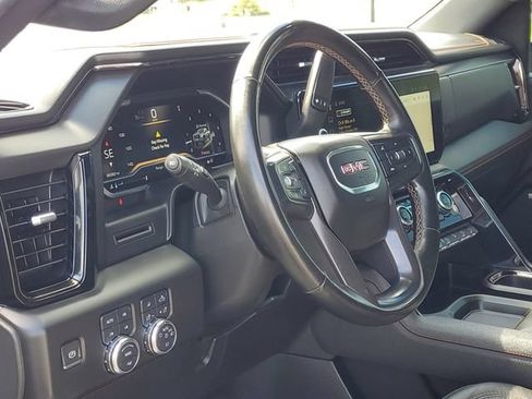 Used 2024 GMC Sierra 2500 AT4 AWD/4WD image 12