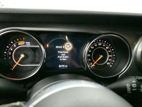 Used 2020 Jeep Wrangler Unlimited Sahara AWD/4WD image 11
