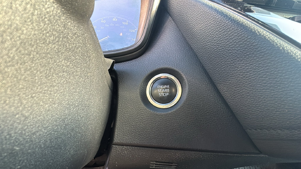 Used 2025 Toyota Corolla SE FWD image 15