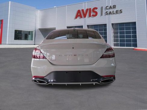 Used 2025 Genesis G70 2.5T RWD image 6